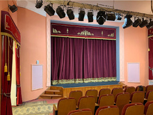 Одежда сцены и шторы на входные группы в Тамбовский кукольный театр